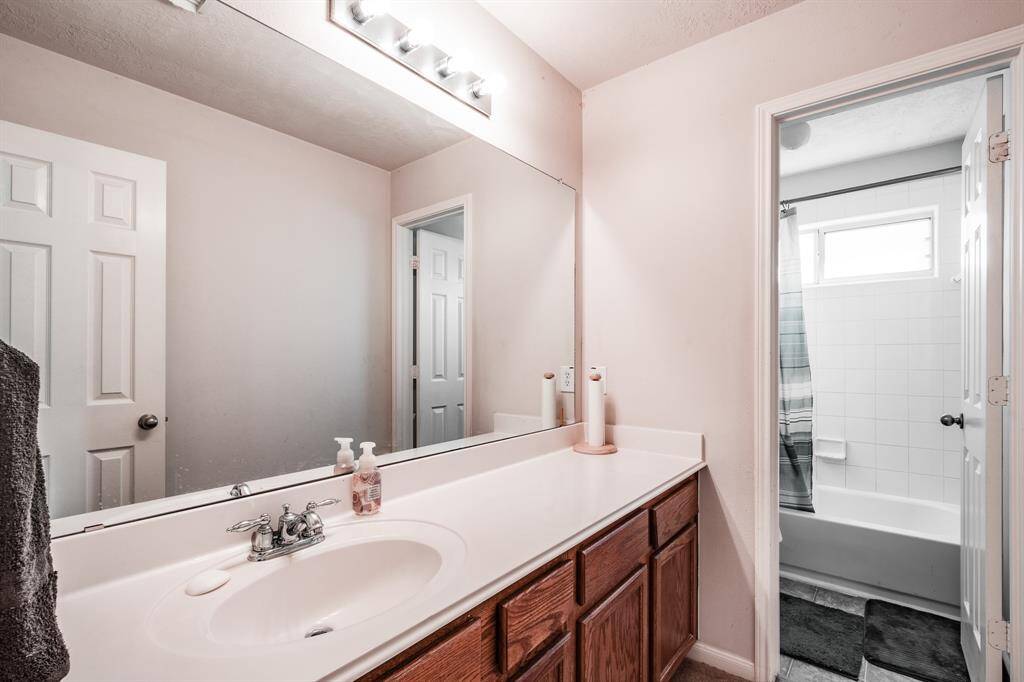 Another secondary bathroom