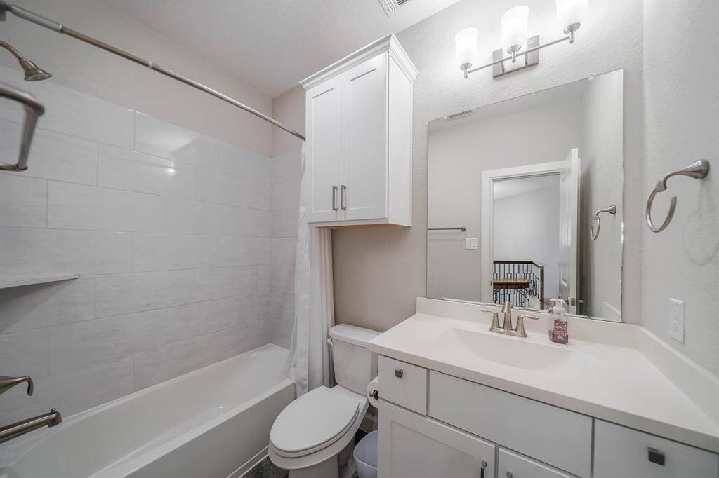 Beautiful Guest Bathroom
