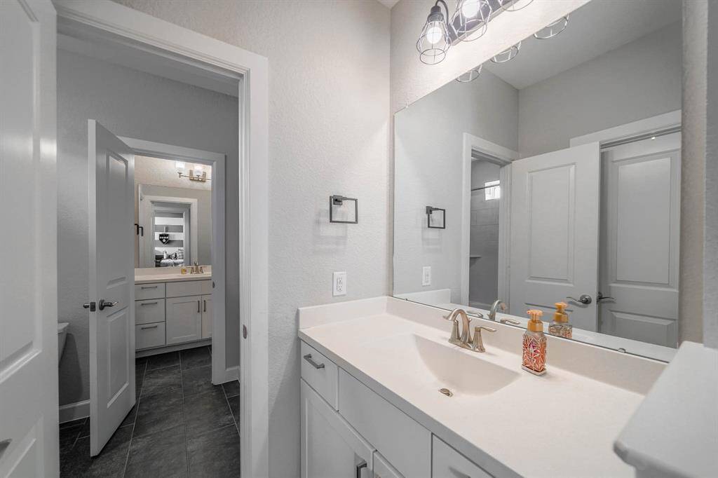 Connecting jack and jill bathrooms