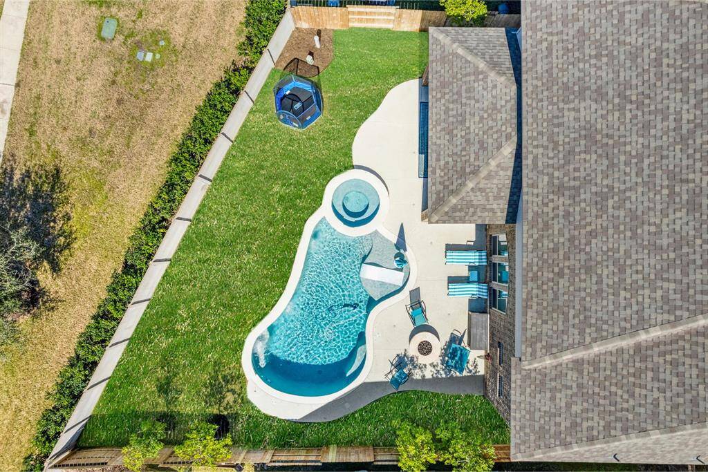 The Only Thing Watching You Here is Nature – And let’s be honest, the squirrels don’t judge your cannonball technique!