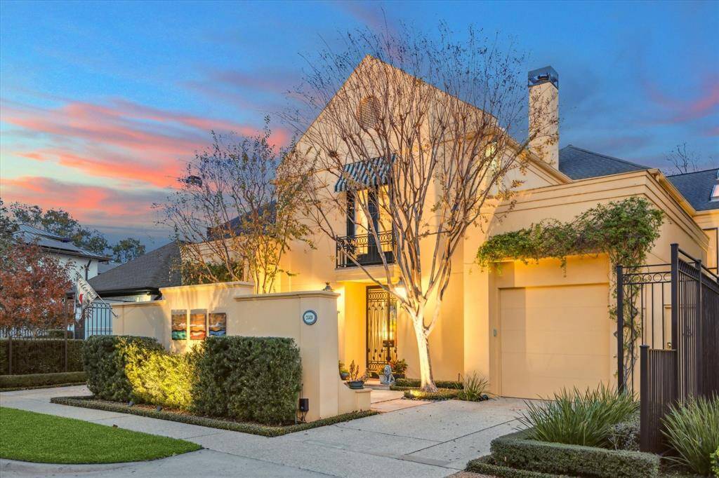 Breathtaking home in the pulse of the River Oaks area that features a heated pool, elevator, generator and separate garage spaces. This home was built for entertaining and has custom features throughout.