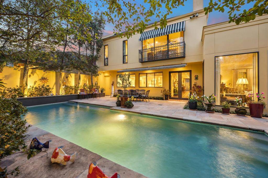 Another perspective of this dramatic outdoor retreat. There is also a newly installed Polaris and recent main pool pump.