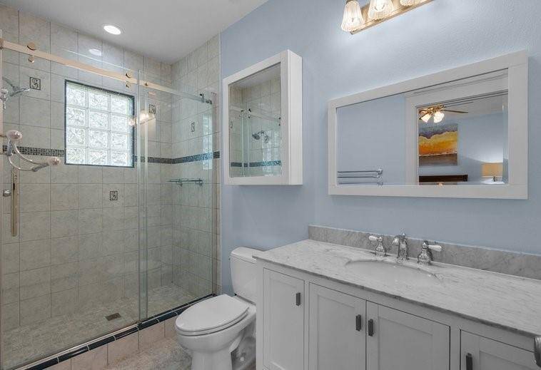 ENSUITE BATH