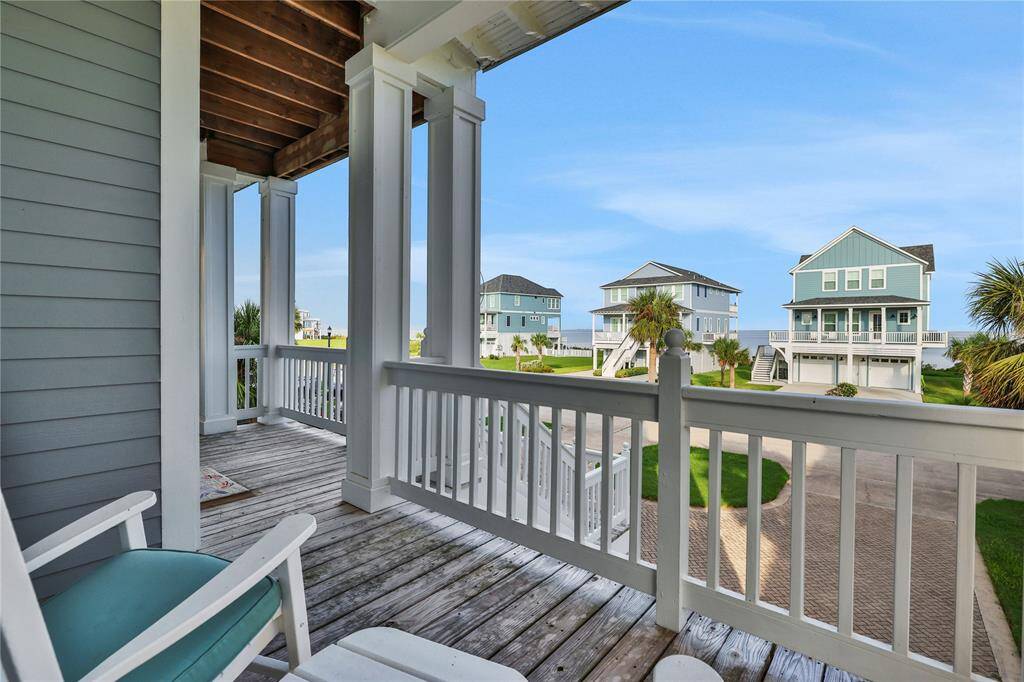 Watch the sun rise from the front porch on the bay side. Porch stretches across the front with lots of view opportunities.