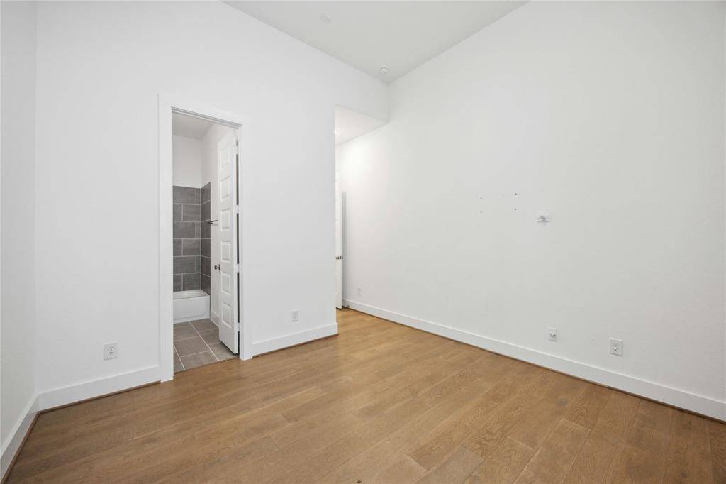 Secondary bedroom with en suite