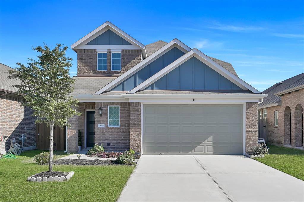 WELCOME HOME! 5BR - 2.5 bath - Gameroom