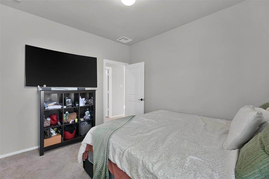 Upstairs guest BR #2