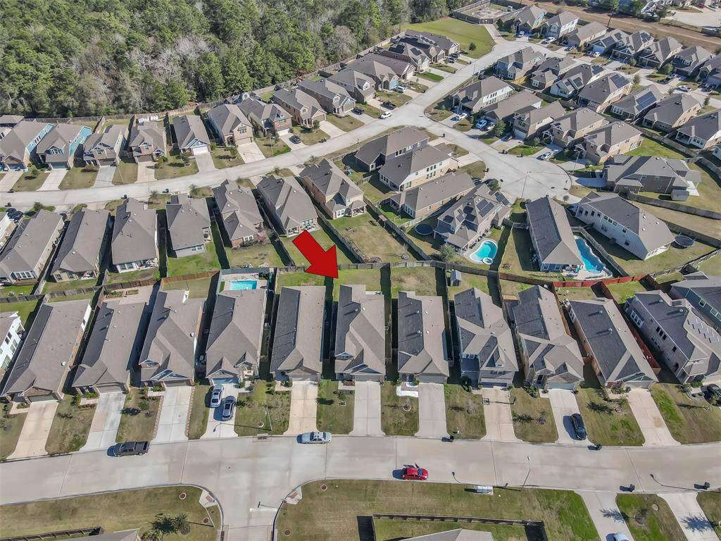 Perfectly situated on Dovetail Bluff with easy access to nearby amenities