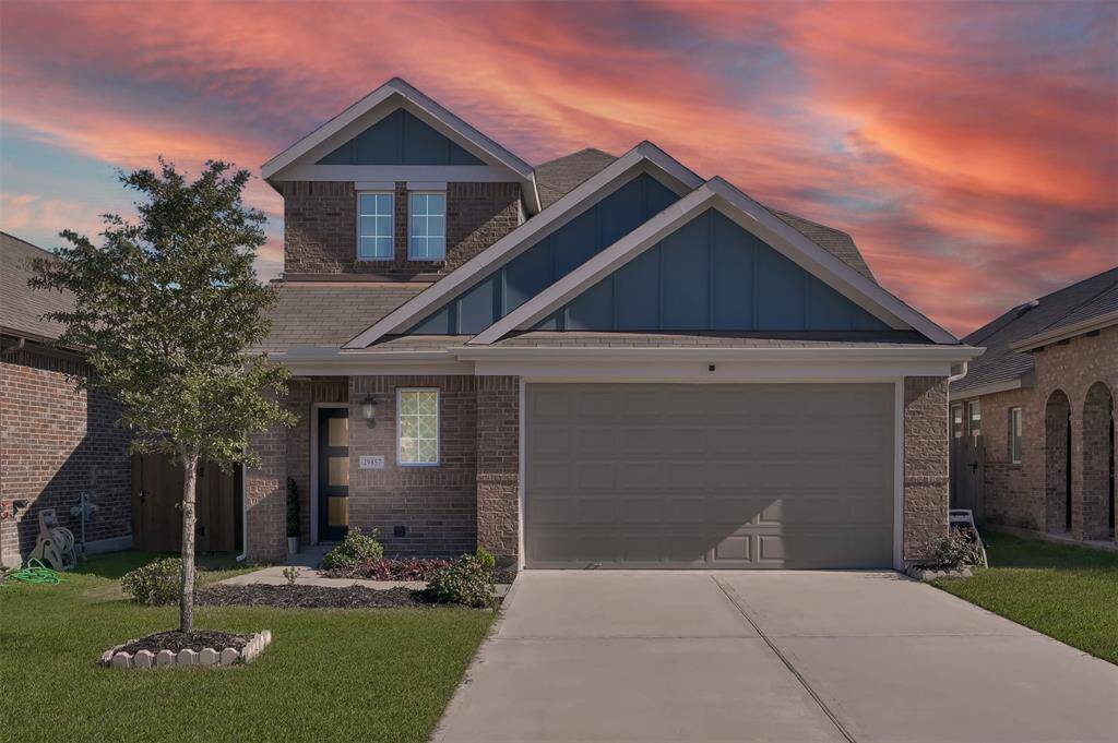 WELCOME HOME! 5BR - 2.5 bath - Gameroom