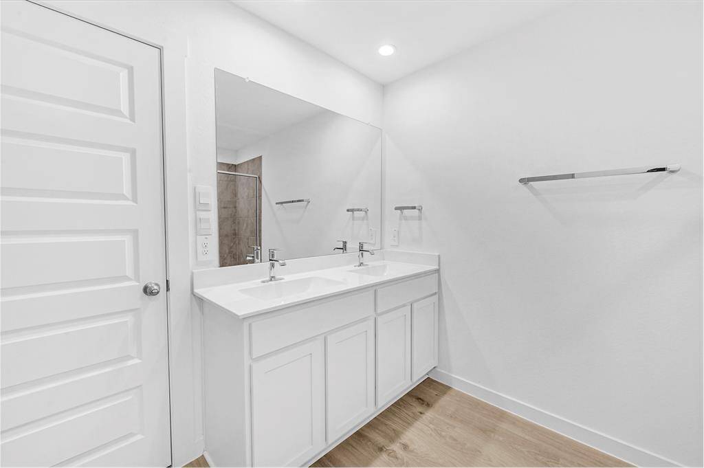 *Images and 3D tour are for illustration only and options may vary from home as built.