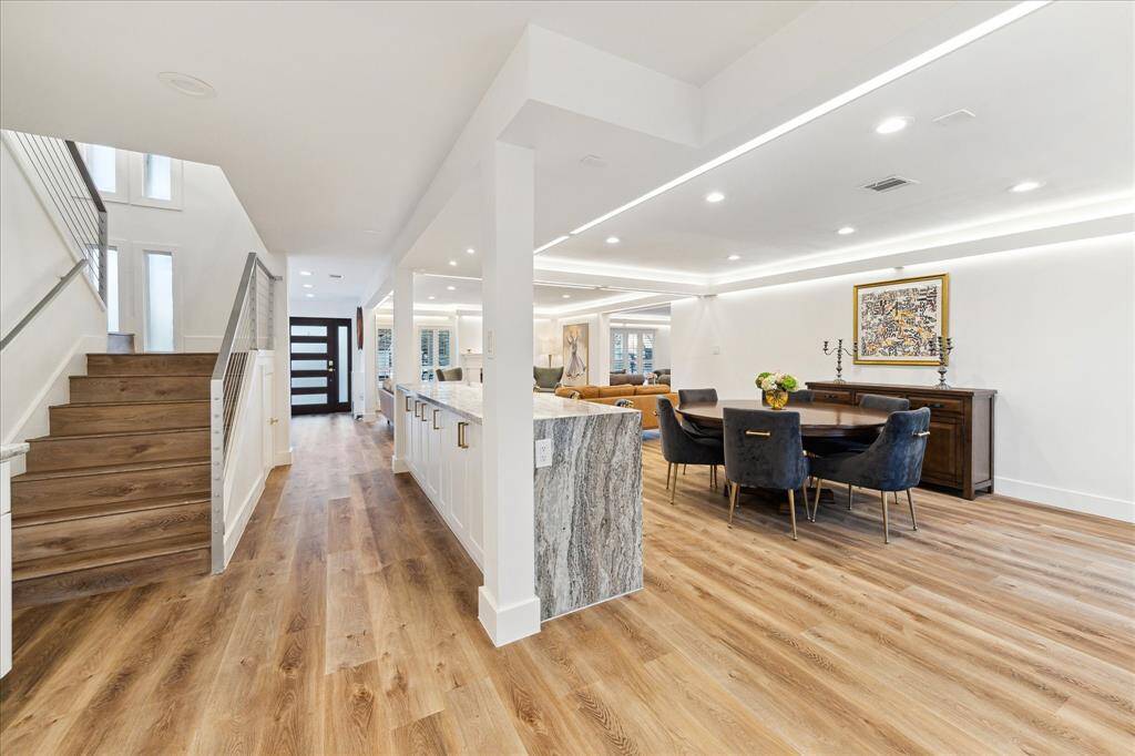 Create unforgettable memories in this inviting space, where good food and lively conversations bring family and friends together.