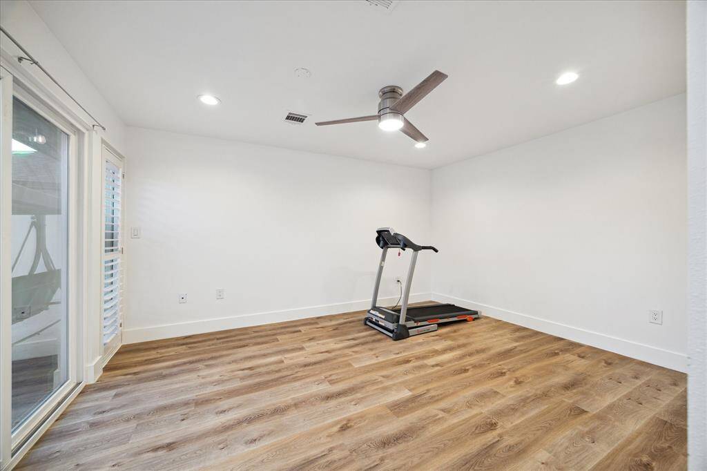 Roomy guest quarters with a private entry, full kitchen, and full bathroom offer endless options. Let your imagination run wild with all of the possibilities.