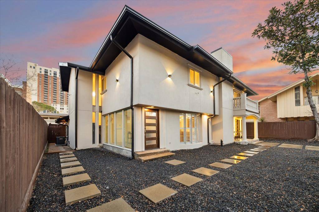 This exceptional home includes a rare feature—a private study with its own separate entrance, offering convenience and flexibility for work or quiet focus.