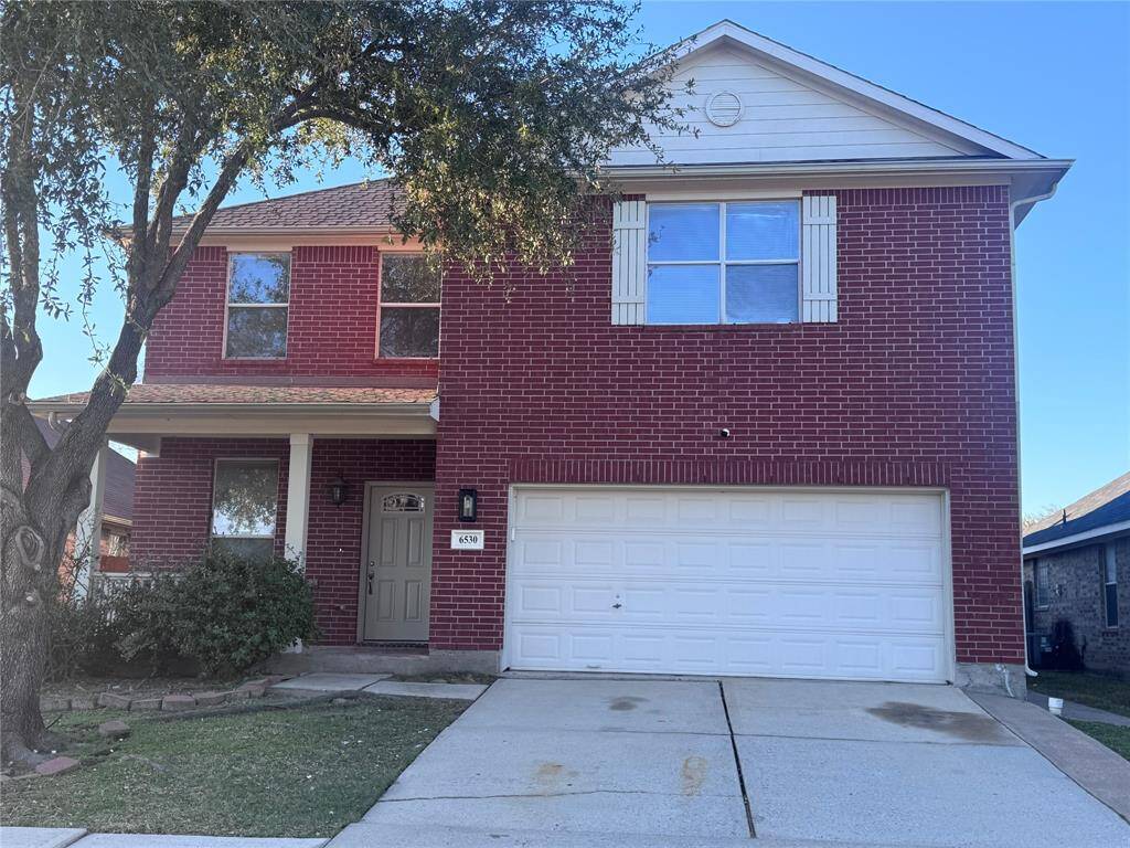Welcome home to this 2700+ sq ft home!