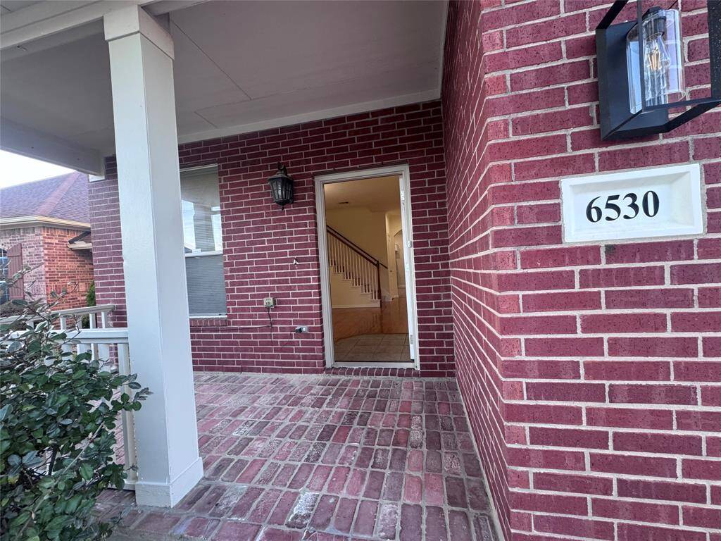 Roomy entryway with front porch