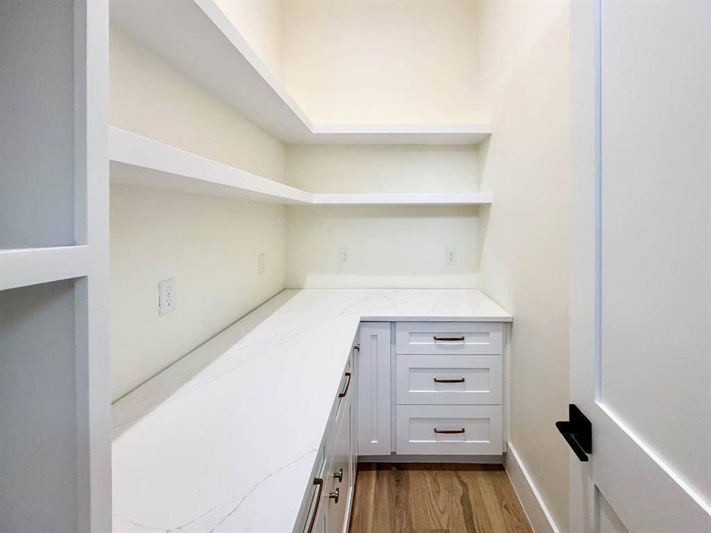 Panty with quartz countertops
