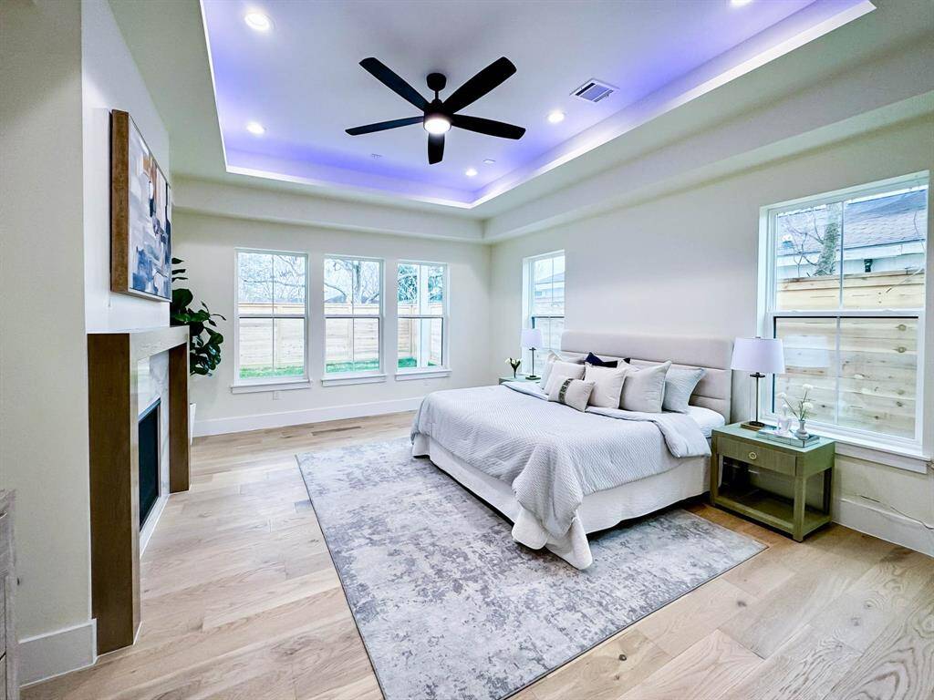 Elegant master bedroom