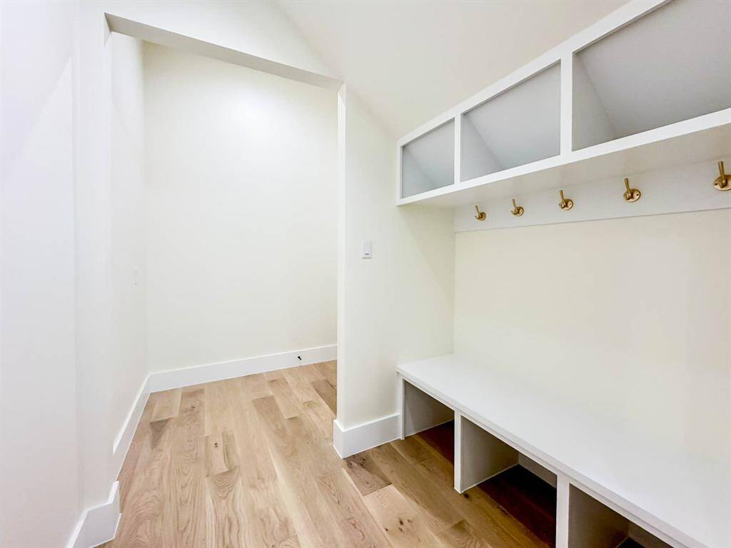 MUD room