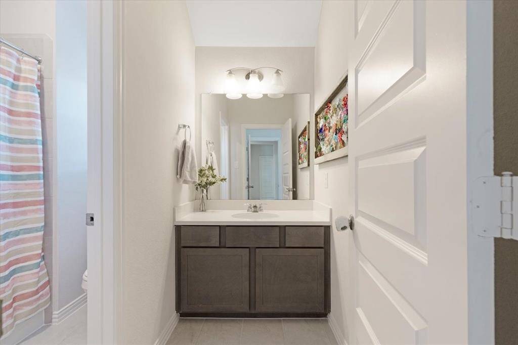 Ensuite bathroom