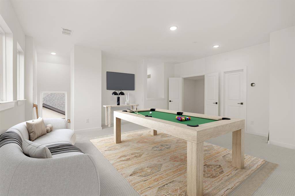 GAME ROOM UPSTAIRS