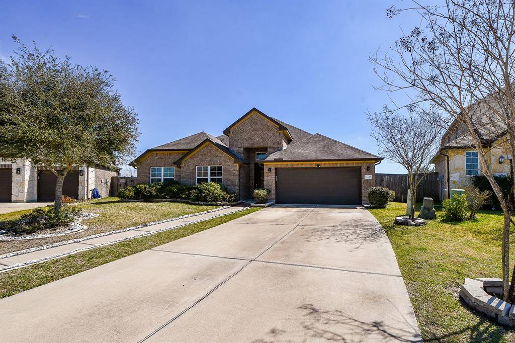 Large doublewide driveway