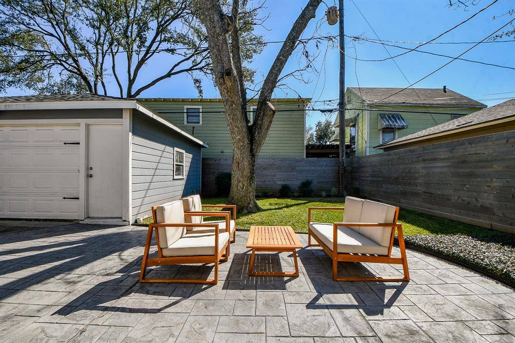 This is the perfect place to hang out on a nice day!