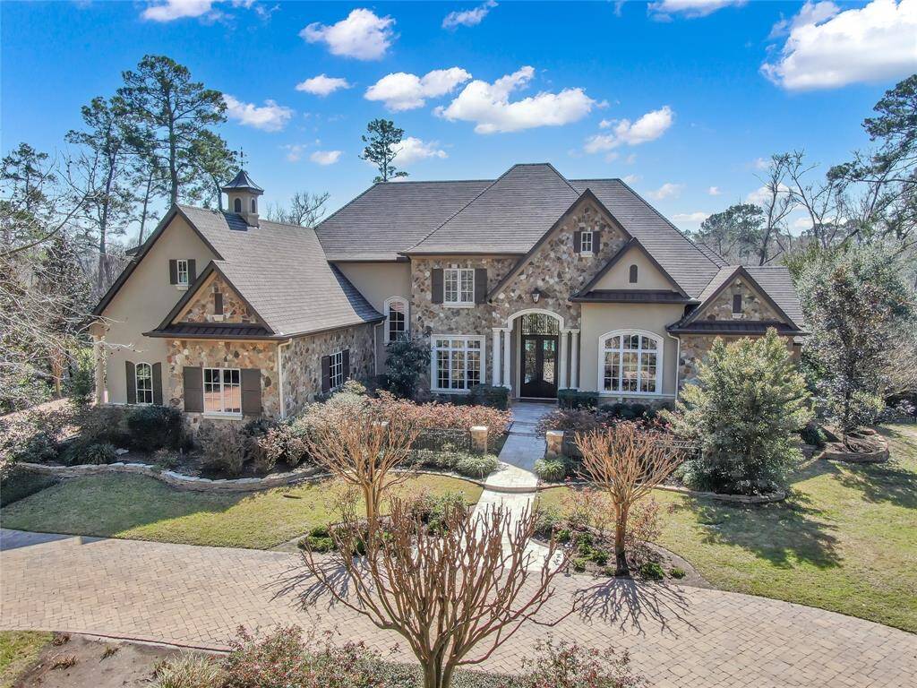 Estate luxury living starts here at 138 S. Tranquil Path!