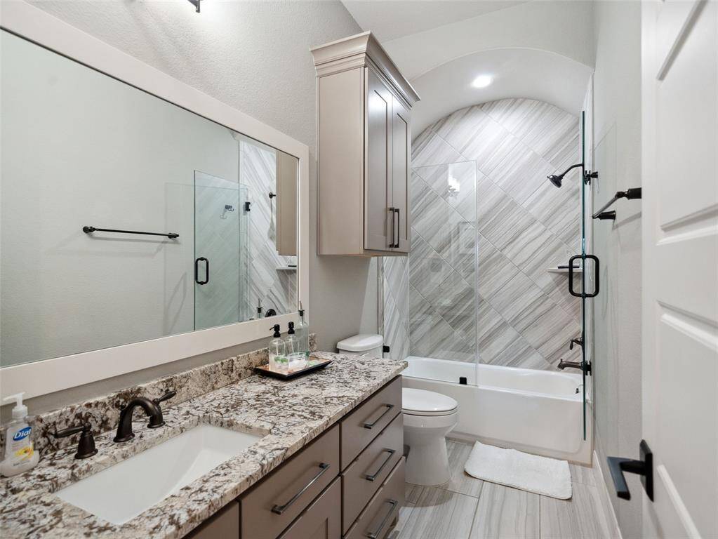 FULL BATH TWO  Located upstairs between Bedrooms 2 & 3.