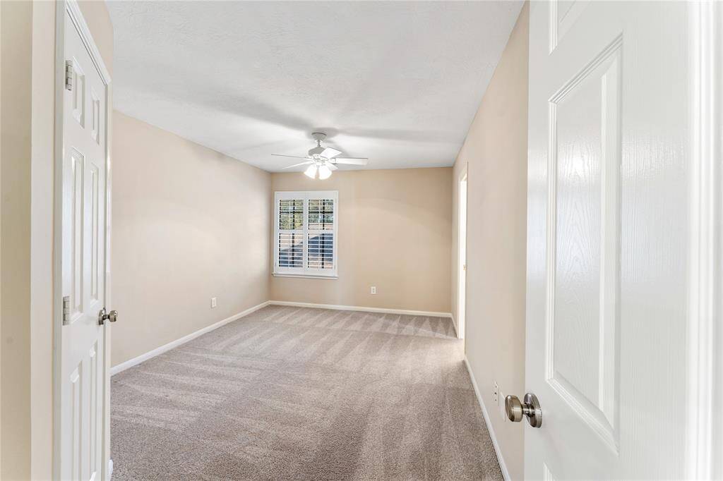 Secondary bedroom