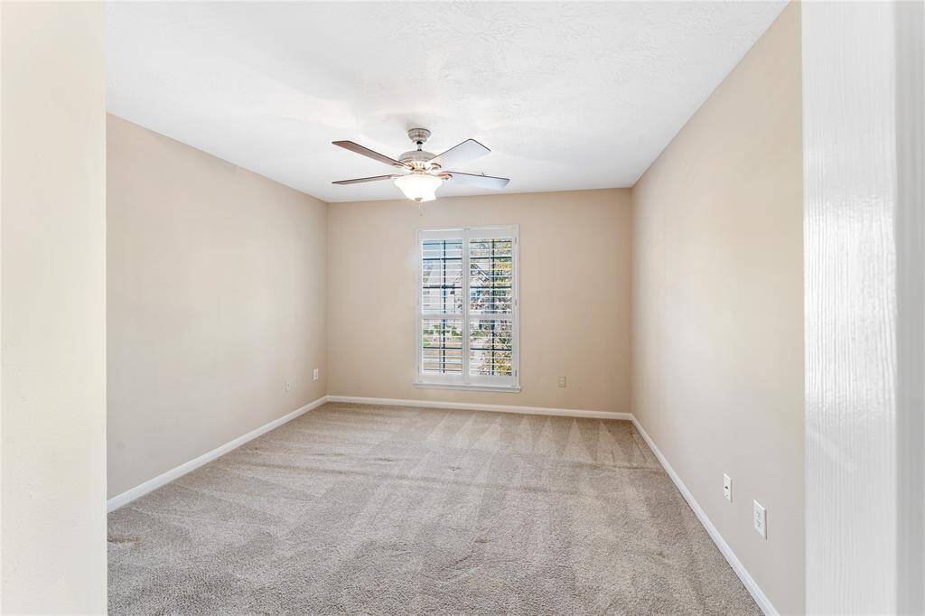 Secondary bedroom