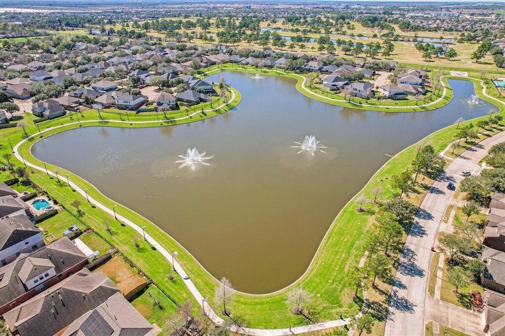 Nearby lake and trail.