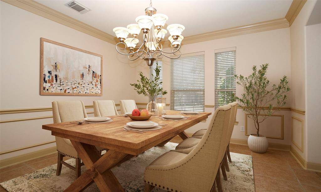 Formal dining with access to kitchen