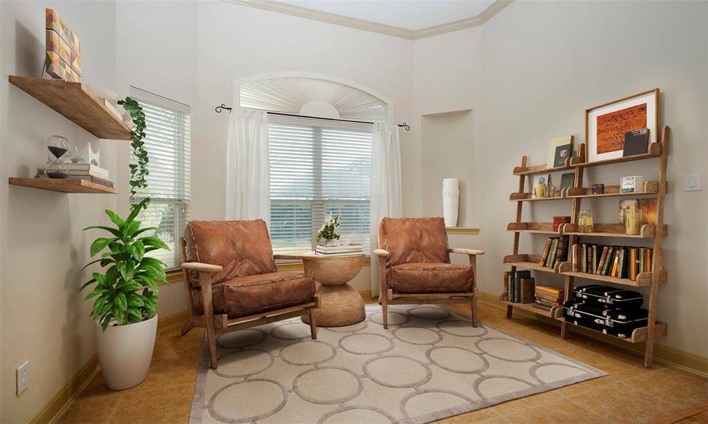 Primary bedroom sitting area