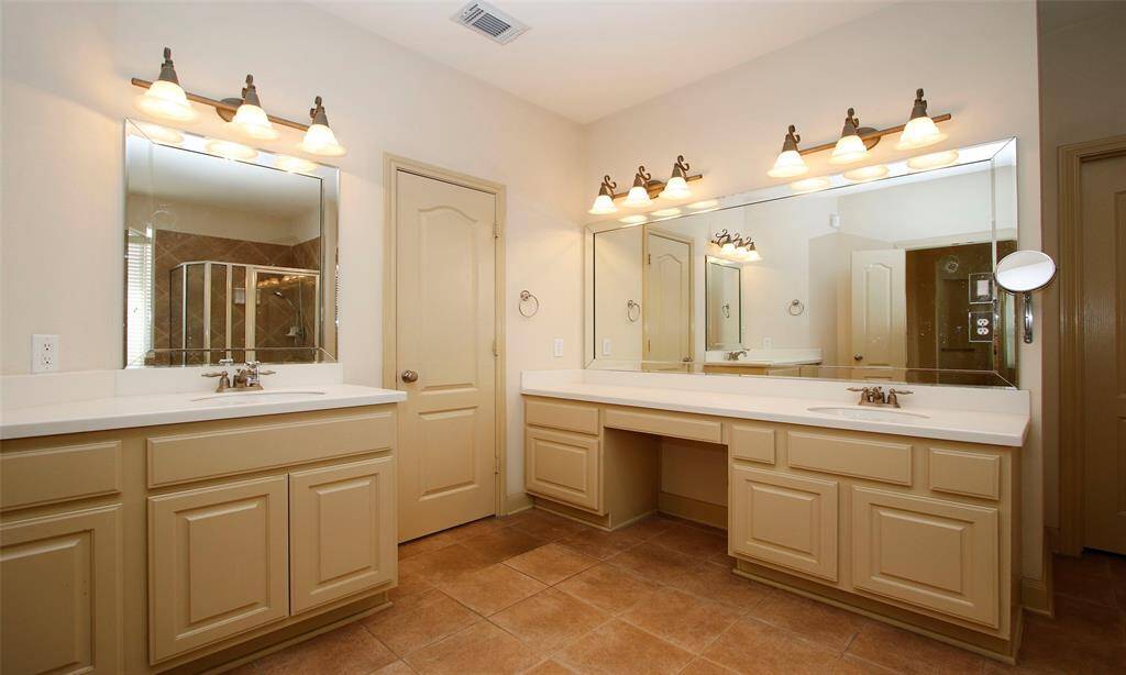 Double vanity ares and double closets