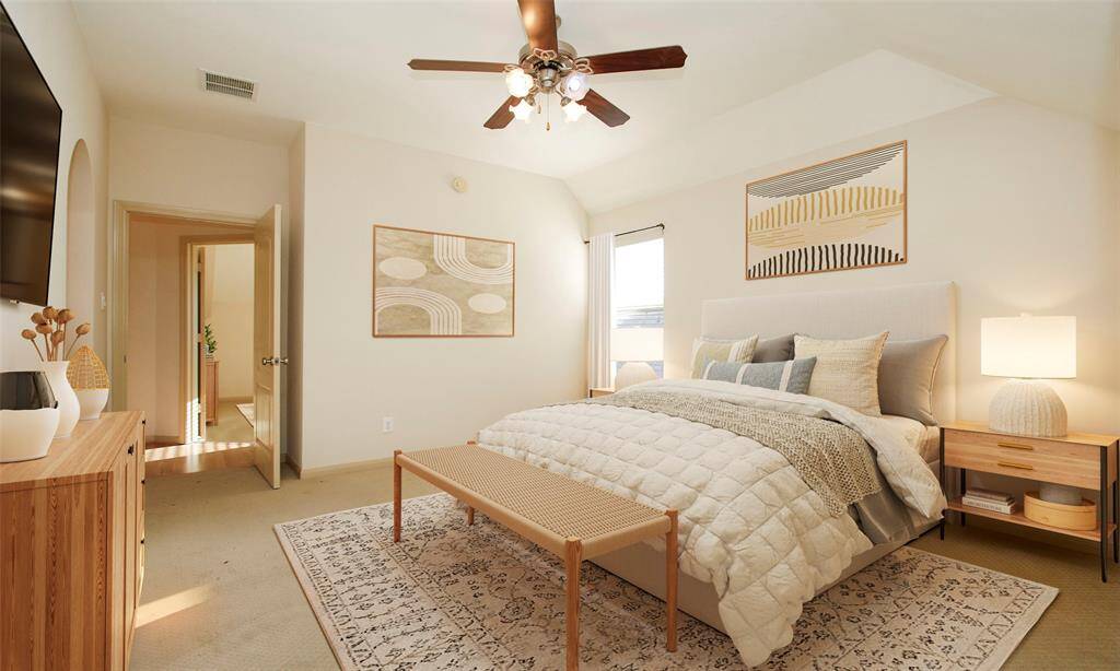 Upper bedroom with jack and jill bath