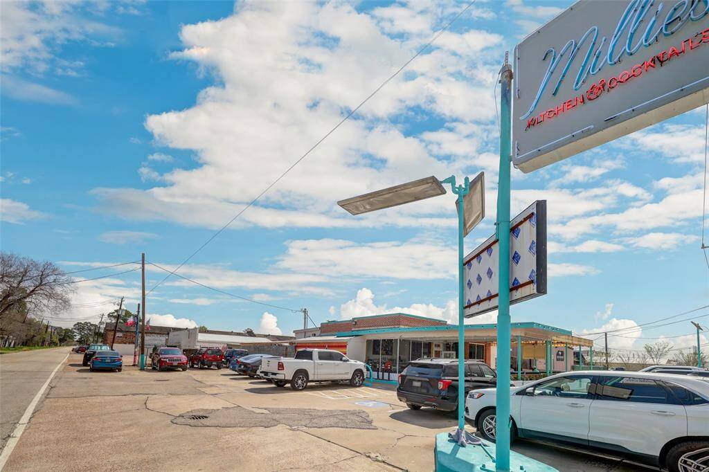 Millie's Kitchen and Cocktails - 0.9 Miles Away