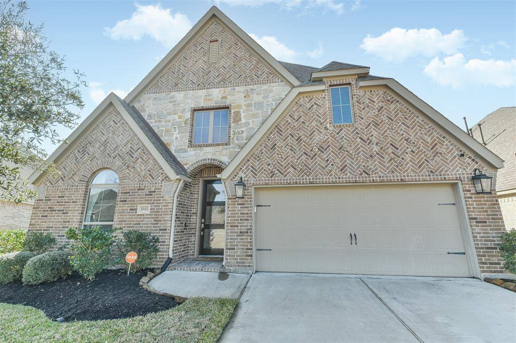 Welcome home to 19411 Canter Field Court!