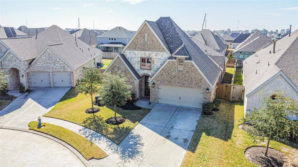 Cul-de-sac location leaves more room between houses.