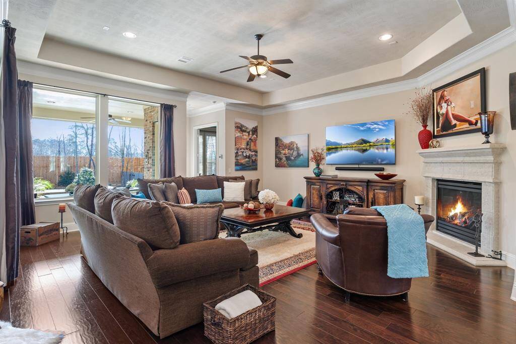 TALL ceilings