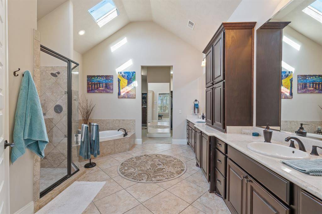 Primary En-Suite