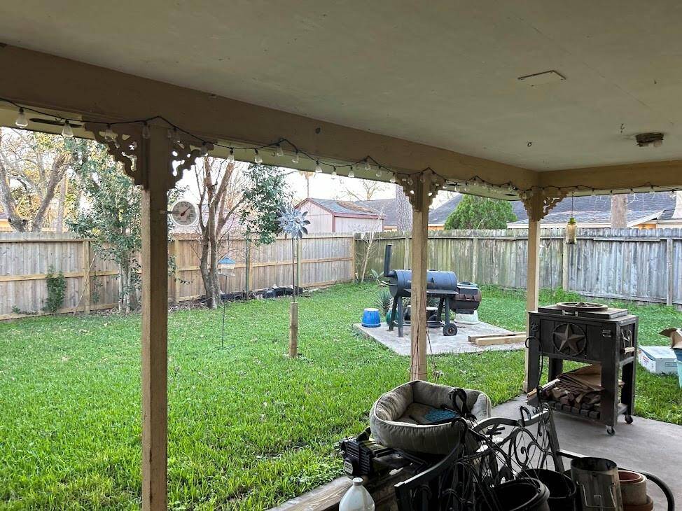 Enjoy effortless outdoor living with this perfect spot for BBQs, music, and entertaining.
