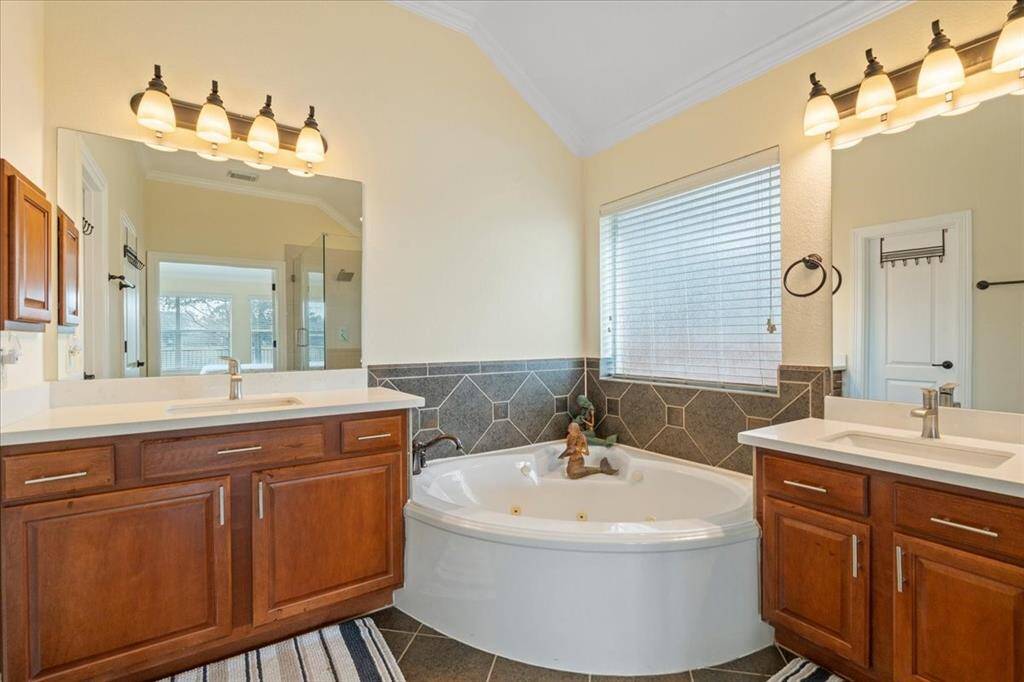 Dual vanities with upgrades