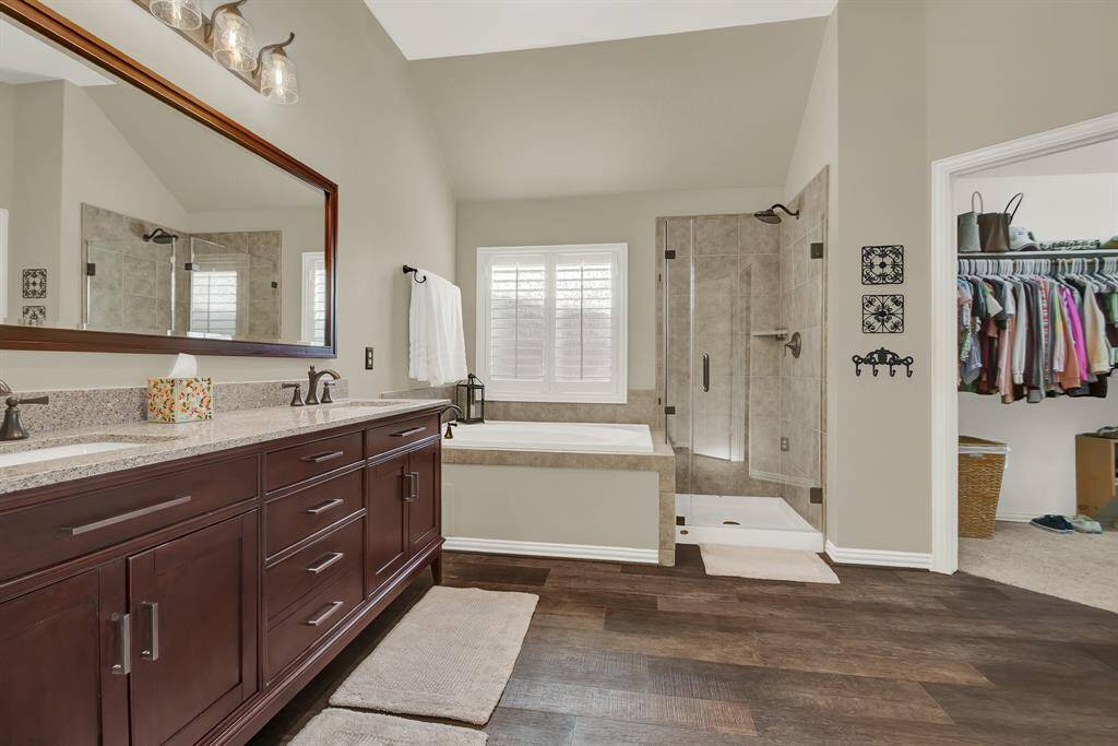 Glass shower doors were replaced in January!