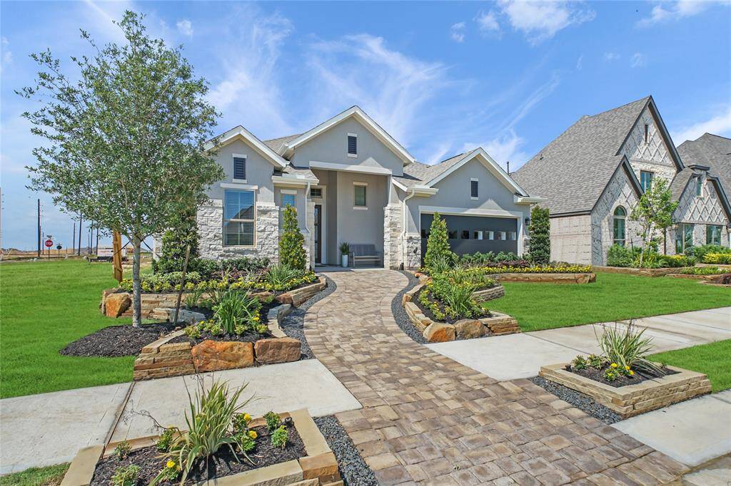 Photos are REPRESENTATIVE of the home /floor plan and are NOT of the actual home. Selections, features, and room options may vary. For more info., contact Chesmar Homes.