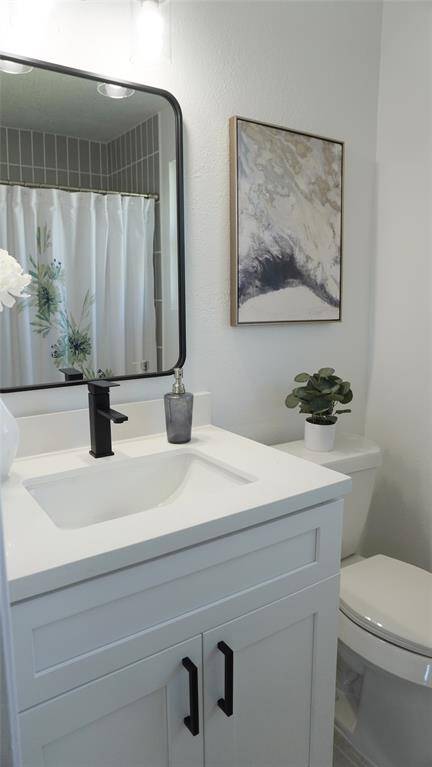 primary bath with shower.
