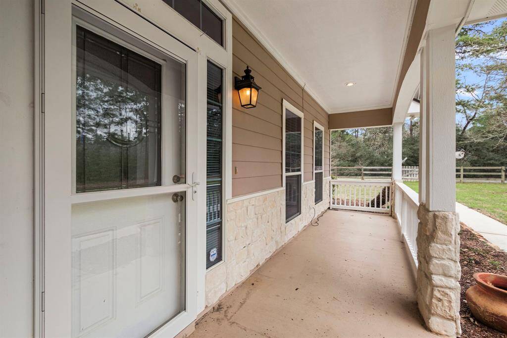 All Exterior Painted – Includes Trim, Siding, Doors, and Other Exterior Surfaces in 2025