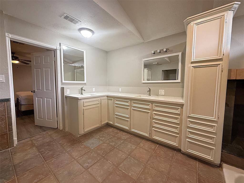 Primary Bath Room 5