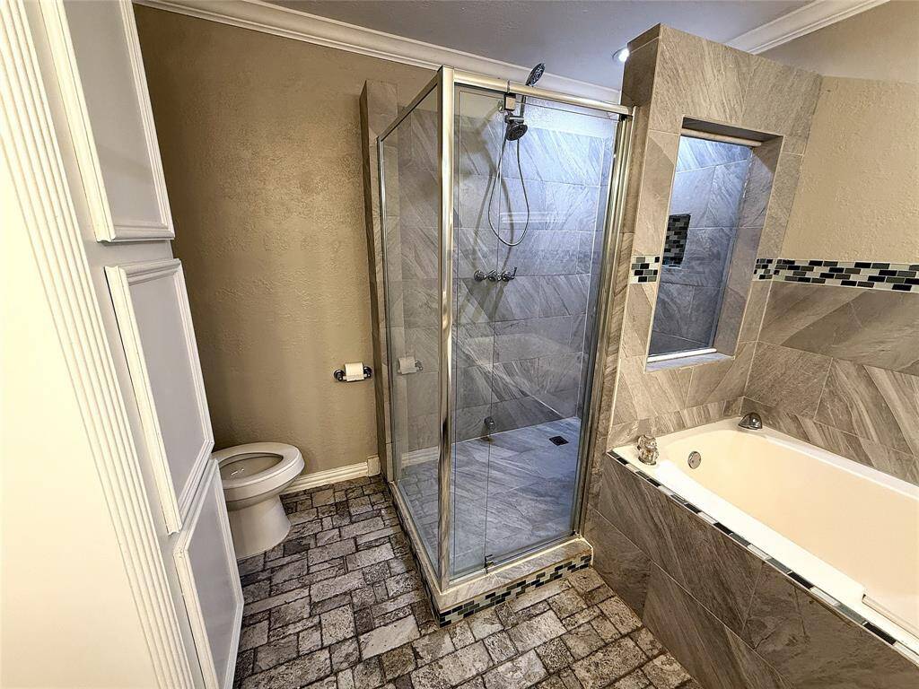 2nd Bath Room 3