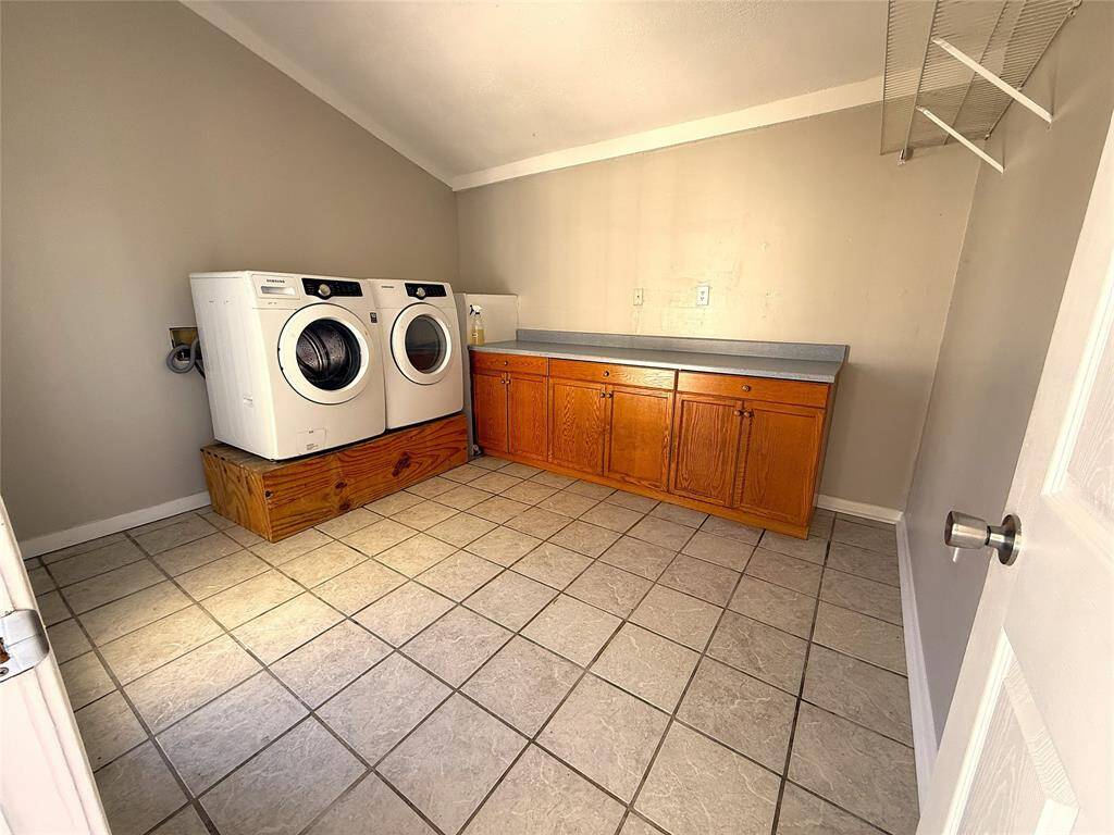Laundry Room 1