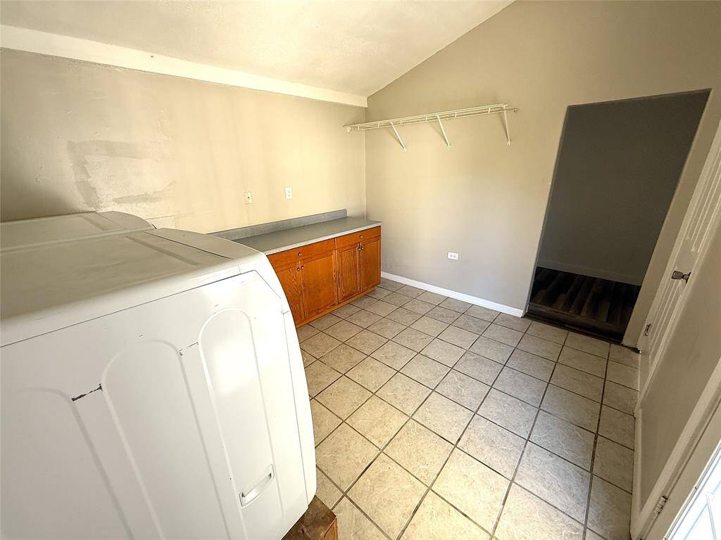 Laundry Room 2